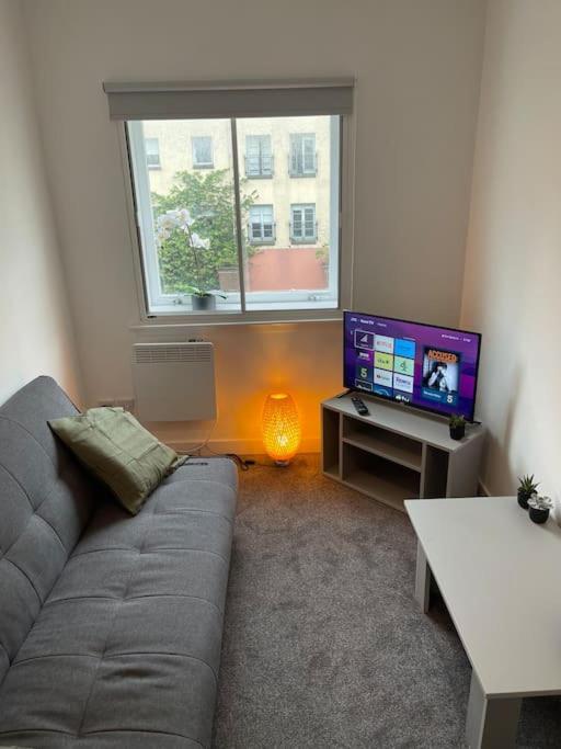 Modern 2 Bedroom City Apartment Glasgow Eksteriør billede